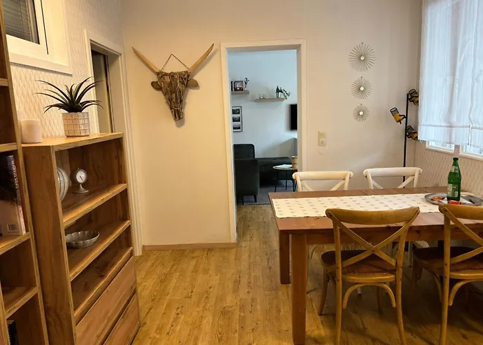 Loewenstein 아파트 *